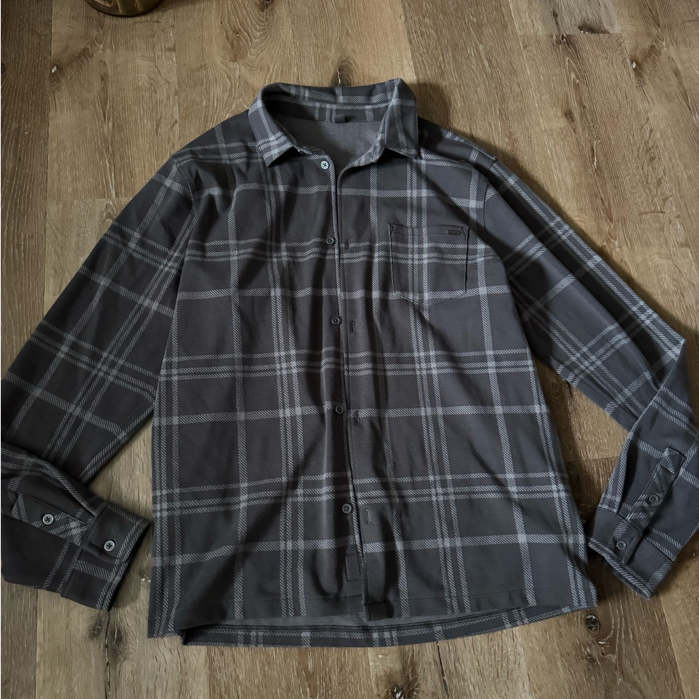 Vuori Dark Gray Seaview Plaid Shirt Men’s Flannel Long Sleeve Button Down Size L